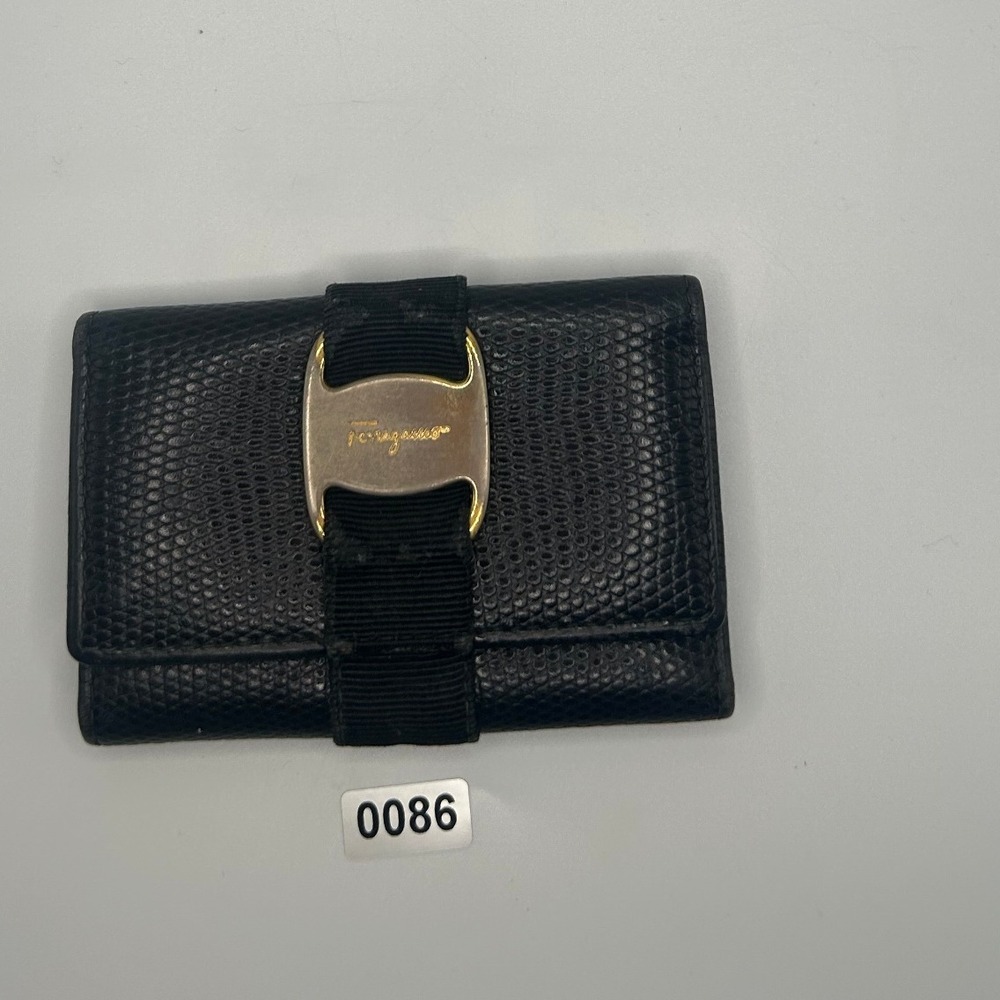 Salvatore Ferragamo Black‎ Embossed Leather Gancini Key Holder Case#86